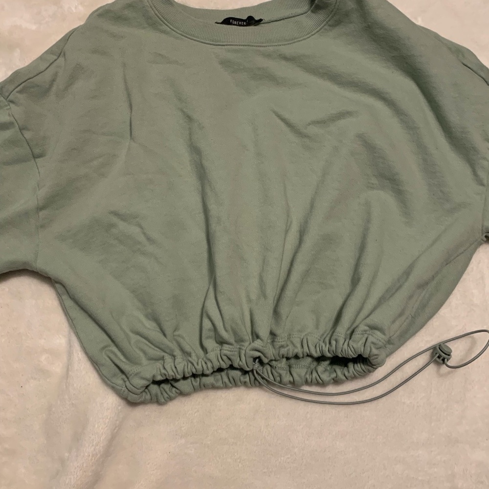Forever21 copped crewneck